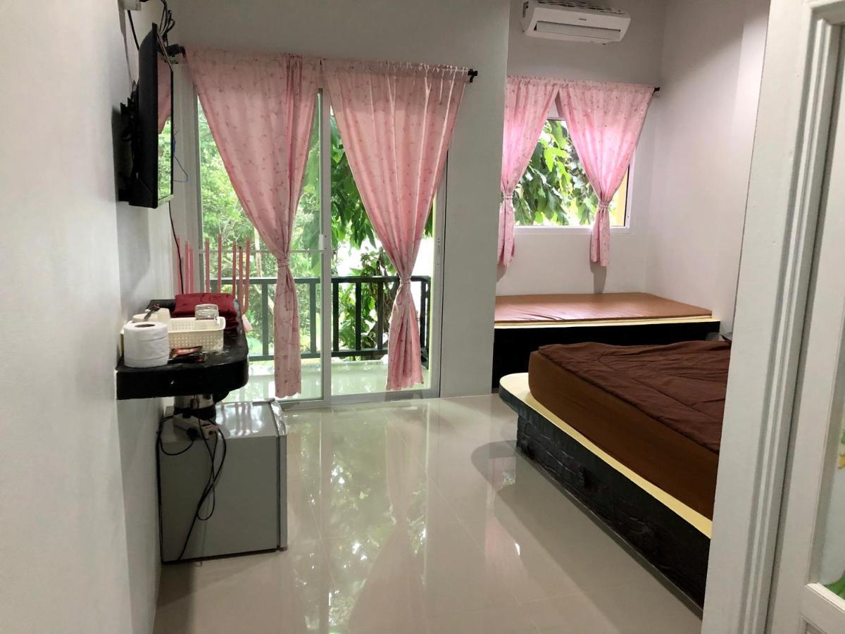 Chillchillsangkhlaburi โรงแรมชิลชิลสังขละบุรี Exterior photo
